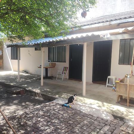 Pe De Pitanga - Unica Casa Arborizada Do Quarteirao Com Arvores Frutiferas Maringá Buitenkant foto